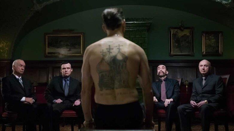 Кадр из фильма "Порок на экспорт"